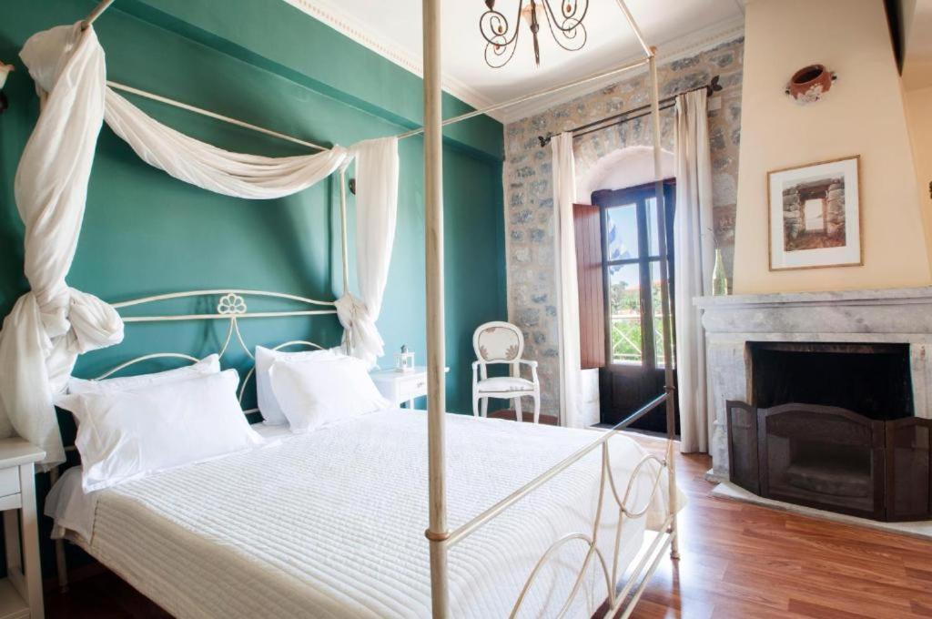 Areos Polis Boutique Hotel Areópolisz Kültér fotó